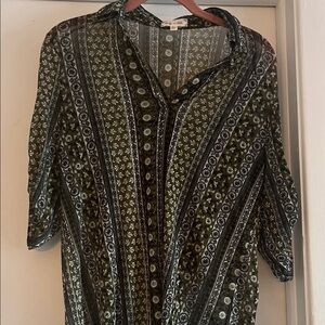 Green and Black Patterned Blouse